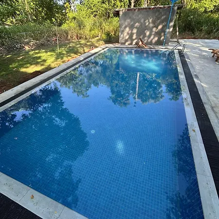 Isanka Lion Lodge Сигирия Экстерьер фото