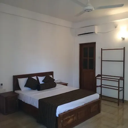 Isanka Lion Lodge Sigiriya Exterior photo