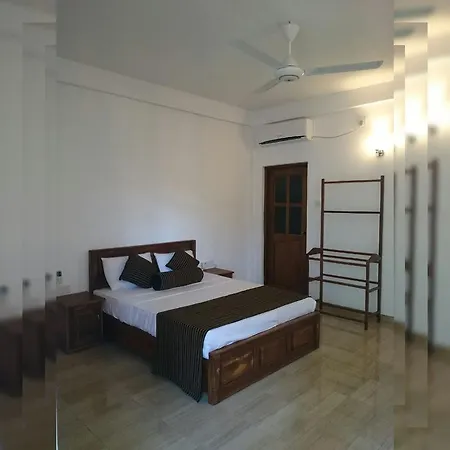 Isanka Lion Lodge Сигирия Экстерьер фото